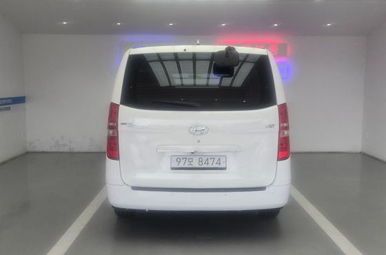 Hyundai Starex 3-Seater VAN Smart — пробег 270 000 км — фото 4 из 5