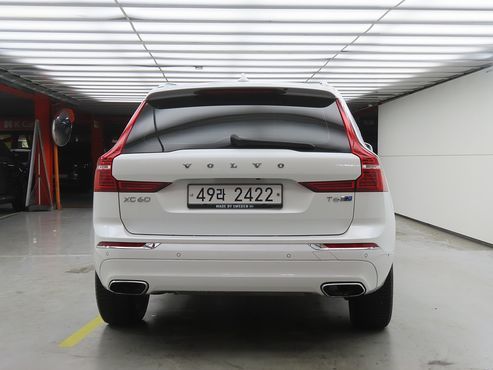 Volvo XC60 T6 Inscription — пробег 81 263 км — фото 3 из 5