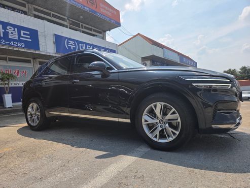 Genesis GV70 2.5T Gasoline AWD — пробег 32 409 км — фото 2 из 5
