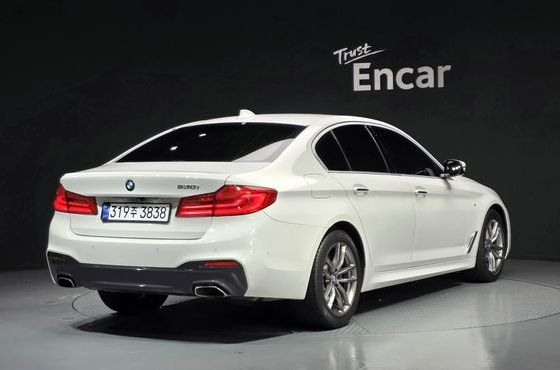 BMW 5-Series 530i M Sport Package Plus — пробег 134 339 км — фото 2 из 5
