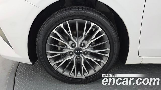 Kia K3 из Кореи Encar