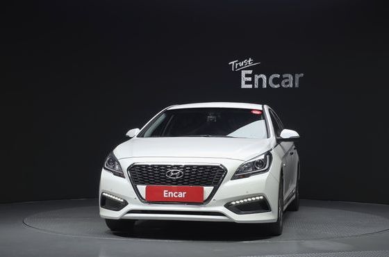 Hyundai Sonata 2.0 HEV Premium — пробег 165 875 км — фото 3 из 5