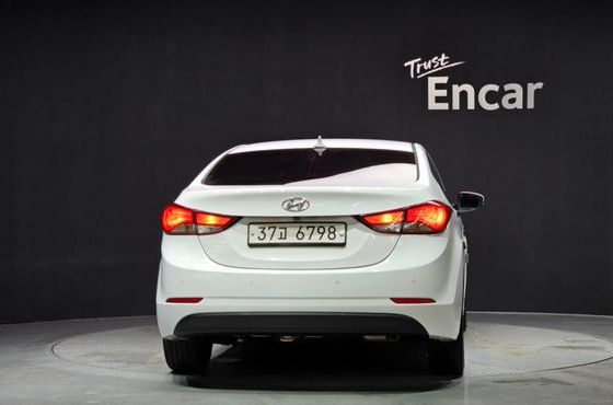 Hyundai AVANTE 1.6 VGT Smart Standard — пробег 179 574 км — фото 4 из 5