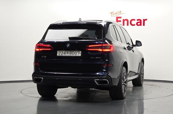 BMW X5 xDrive 30d M Sport — пробег 76 015 км — фото 4 из 5