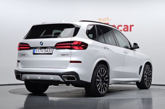 BMW X5 xDrive 40i M Sport — пробег 9 987 км — фото 2 из 5