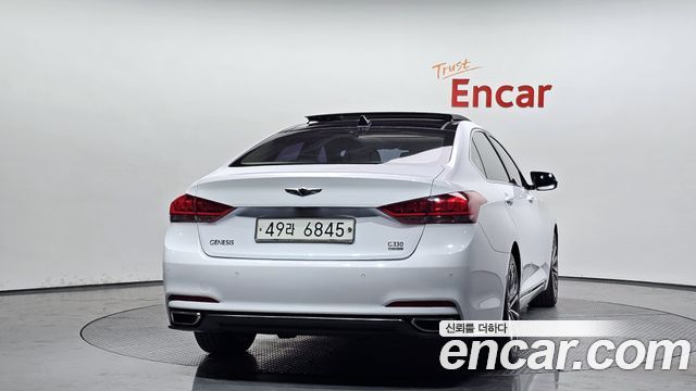 Hyundai Genesis из Кореи Encar