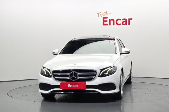 Mercedes-Benz E-Class E200 Avantgarde — пробег 74 229 км — фото 3 из 5