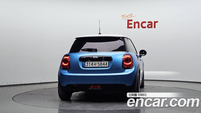 Mini Cooper из Кореи Encar