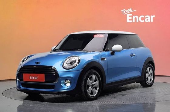 Mini Cooper Standard Third Generation — пробег 93 706 км — фото 1 из 5