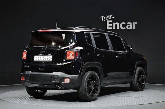 Jeep Renegade 2.0 Diesel Limited AWD — пробег 64 971 км — фото 2 из 5