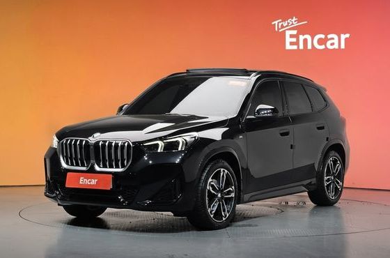 BMW X1 xDrive 20i M Sport — пробег 6 109 км — фото 1 из 5