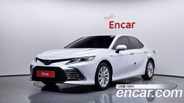 Toyota Camry 2.5 LE Hybrid — пробег 25 142 км — фото 1 из 5