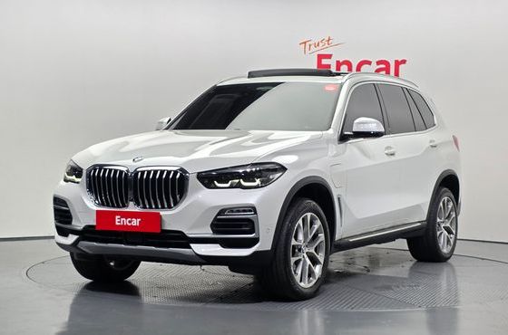 BMW X5 xDrive 45e xLine — пробег 74 222 км — фото 1 из 5