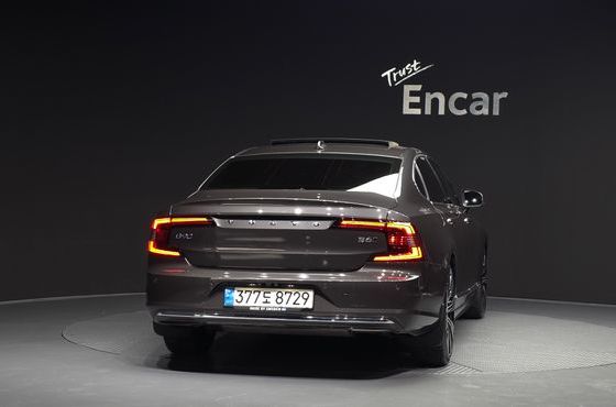 Volvo S90 B6 AWD Inscription — пробег 76 357 км — фото 4 из 5