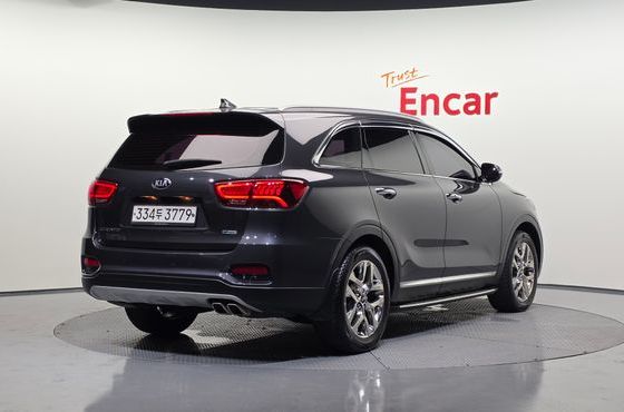 Kia Sorento Diesel 2.0 2WD Master Special — пробег 76 407 км — фото 2 из 5