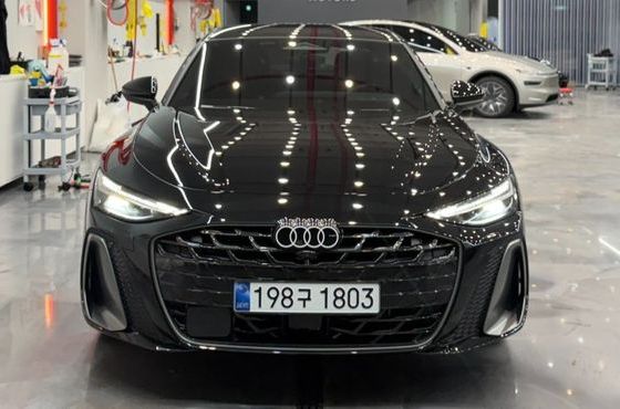 Audi A6 55 TFSI Quattro S Line — пробег 400 км — фото 3 из 5
