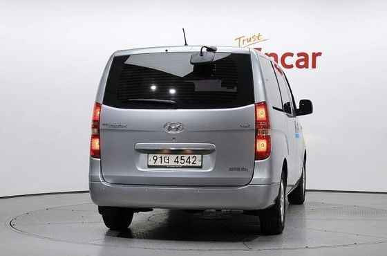 Hyundai Starex Van 5-Seater Modern — пробег 88 939 км — фото 4 из 5