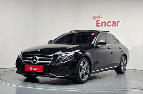 Mercedes-Benz E-Class E300 4MATIC Avnatgarde — пробег 115 283 км — фото 1 из 5