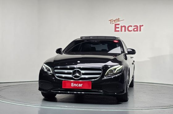 Mercedes-Benz E-Class E300 4MATIC Avnatgarde — пробег 115 283 км — фото 3 из 5