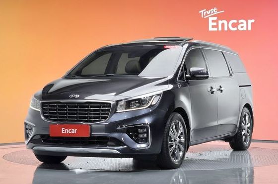 Kia Carnival 7-Seater Limousine VIP — пробег 158 579 км — фото 1 из 5