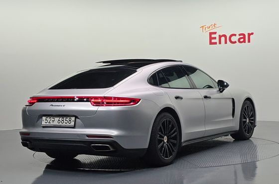 Porsche Panamera 3.0 AWD — пробег 98 501 км — фото 2 из 5