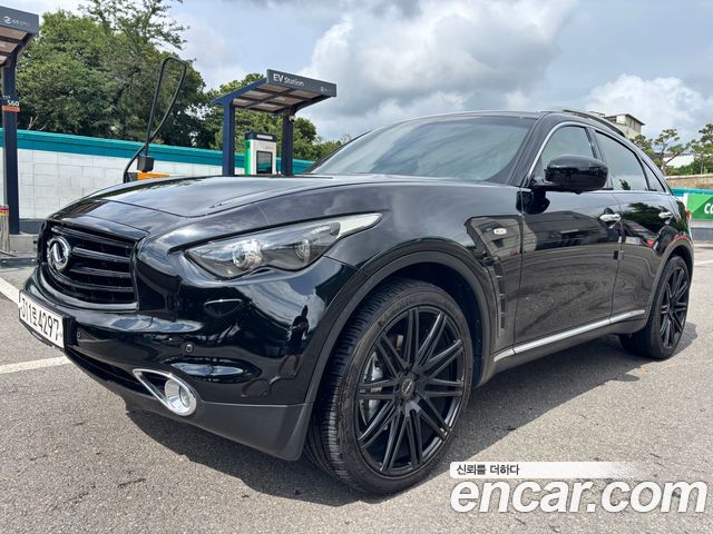 Infiniti QX70 3.0d AWD — пробег 133 340 км — фото 1 из 5