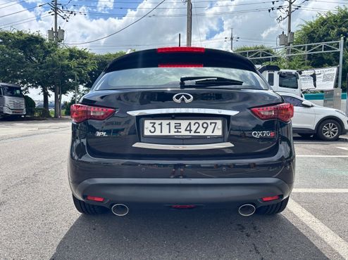 Infiniti QX70 3.0d AWD — пробег 133 340 км — фото 4 из 5