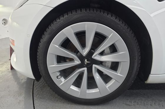 Tesla Model 3 Long Range AWD — пробег 77 657 км — фото 5 из 5