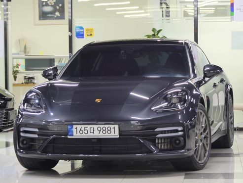 Porsche Panamera 2.9 AWD Platinum Edition — пробег 49 900 км — фото 1 из 5