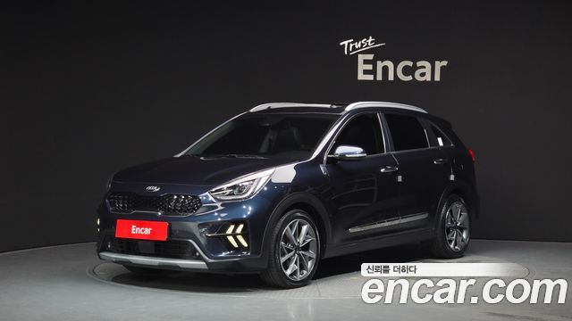 Kia Niro 1.6 HEV Noblesse — пробег 61 325 км — фото 1 из 5