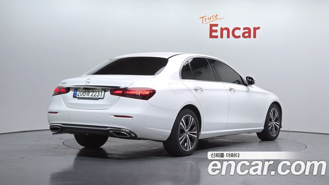 Mercedes-Benz E-Class из Кореи Encar