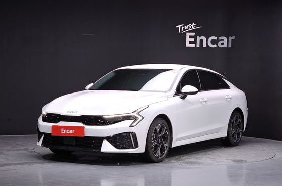 Kia K5 2.0 Signature — пробег 20 471 км — фото 1 из 5