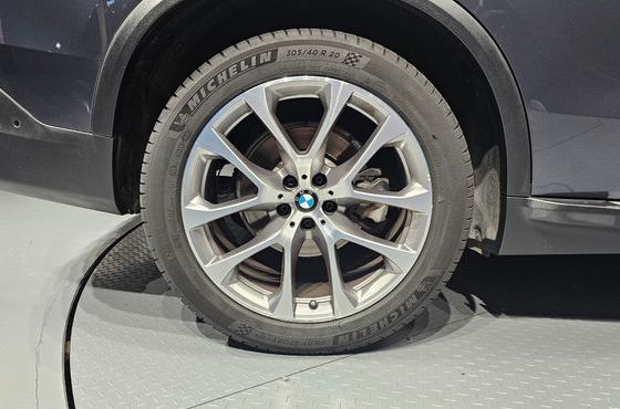 BMW X5 xDrive 30d xLine — пробег 105 872 км — фото 5 из 5