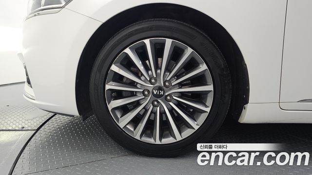 Kia K7 из Кореи Encar