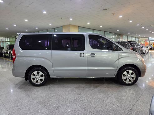 Hyundai Starex 4WD 12-Seater Wagon CVX Luxury — пробег 49 854 км — фото 5 из 5