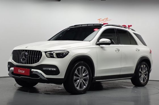 Mercedes-Benz GLE-Class GLE300d 4MATIC — пробег 43 617 км — фото 1 из 5