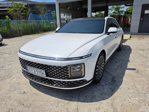 Hyundai Grandeur Calligraphy — пробег 3 855 км — фото 1 из 5