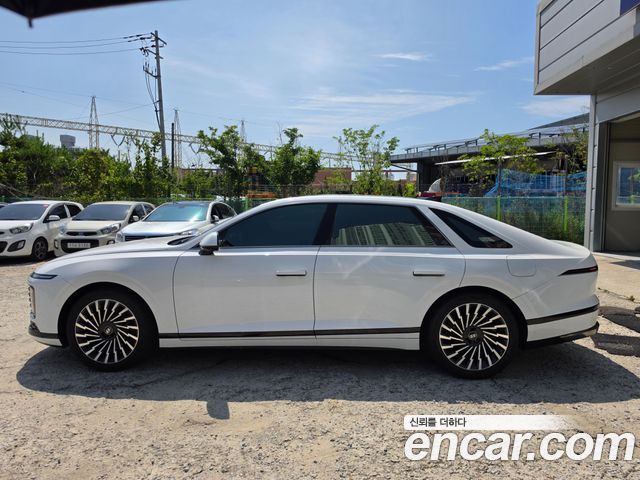 Hyundai Grandeur Calligraphy — пробег 3 855 км — фото 3 из 5