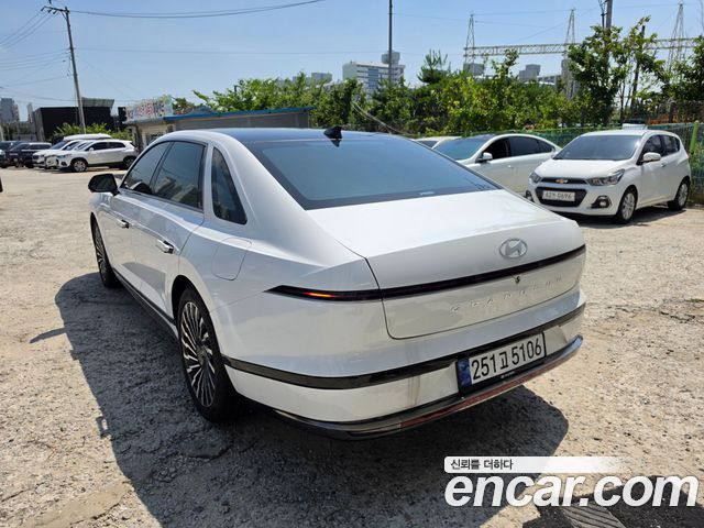 Hyundai Grandeur Calligraphy — пробег 3 855 км — фото 4 из 5