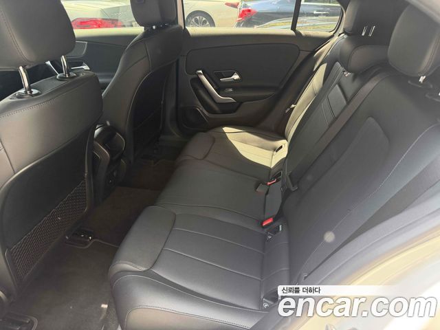 Mercedes-Benz A-Class A220 Hatchback — пробег 1 650 км — фото 5 из 5