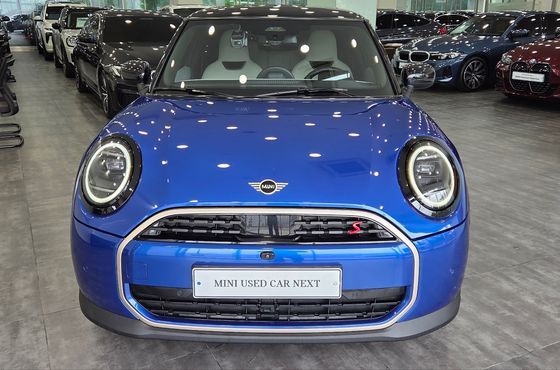 Mini Cooper Favoured — пробег 6 975 км — фото 3 из 5