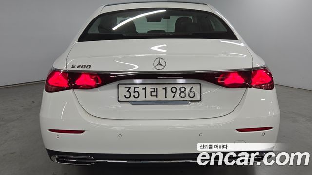 Mercedes-Benz E-Class из Кореи Encar
