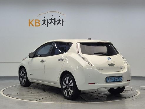 Nissan Leaf EV SL — пробег 70 428 км — фото 2 из 5