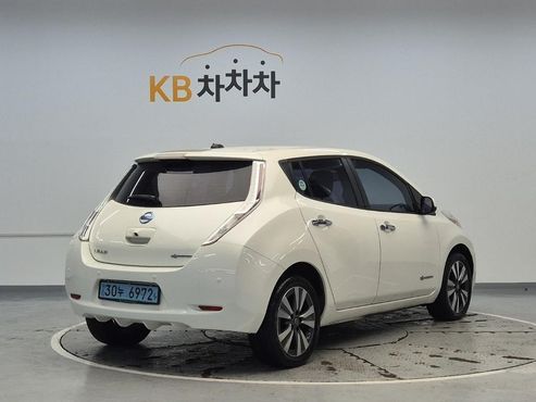 Nissan Leaf EV SL — пробег 70 428 км — фото 3 из 5