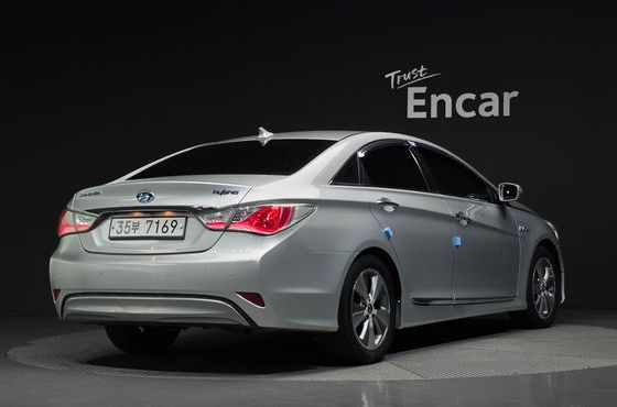 Hyundai Sonata 2.0 Royal — пробег 154 258 км — фото 2 из 5