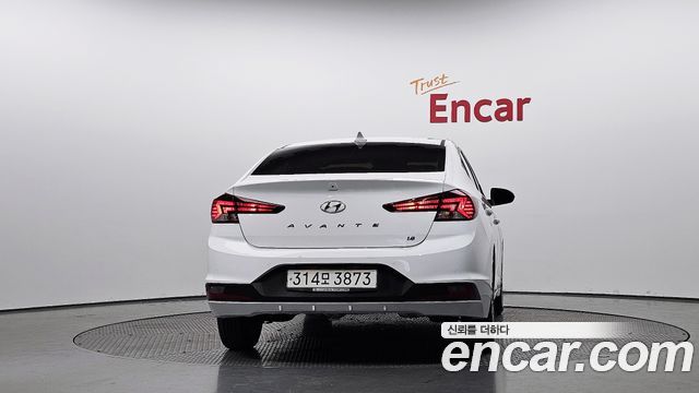 Hyundai AVANTE из Кореи Encar