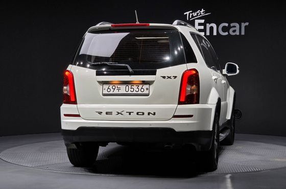 Ssangyong Rexton 2.0 4WD RX7 Luxury — пробег 70 021 км — фото 4 из 5