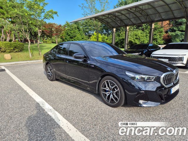 BMW 5-Series 520i M Sport — пробег 28 000 км — фото 3 из 5
