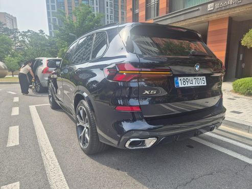 BMW X5 xDrive 40i M Sport — пробег 1 864 км — фото 3 из 5