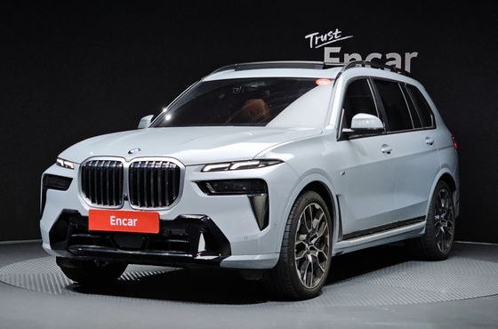 BMW X7 xDrive 40i M Sport 7STR — пробег 19 726 км — фото 1 из 5